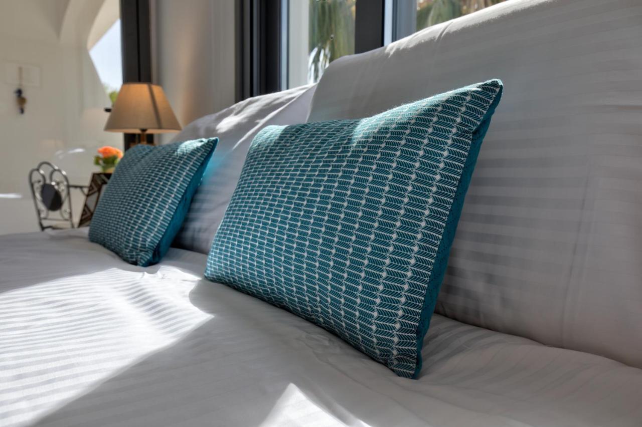 Dreamy 2 Bed Apartment By The Sea Paphos ภายนอก รูปภาพ