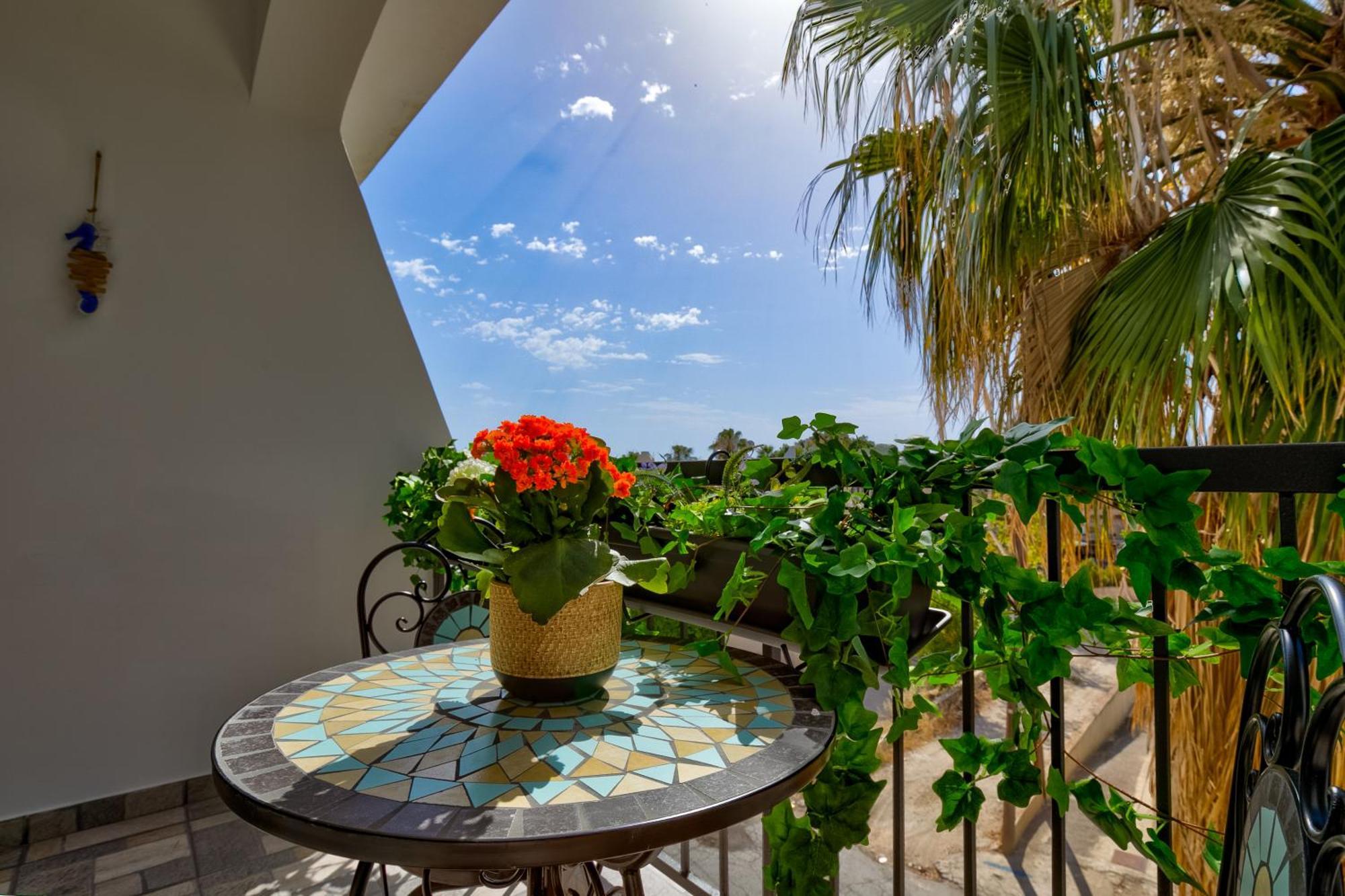Dreamy 2 Bed Apartment By The Sea Paphos ภายนอก รูปภาพ